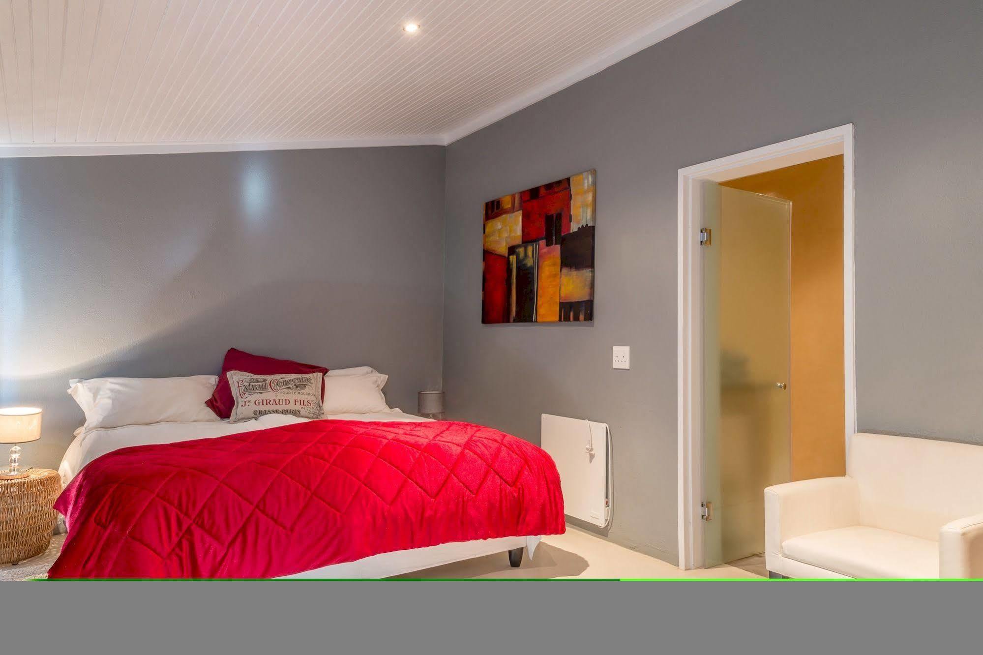קייפטאון Colourful Manor Guesthouse מראה חיצוני תמונה