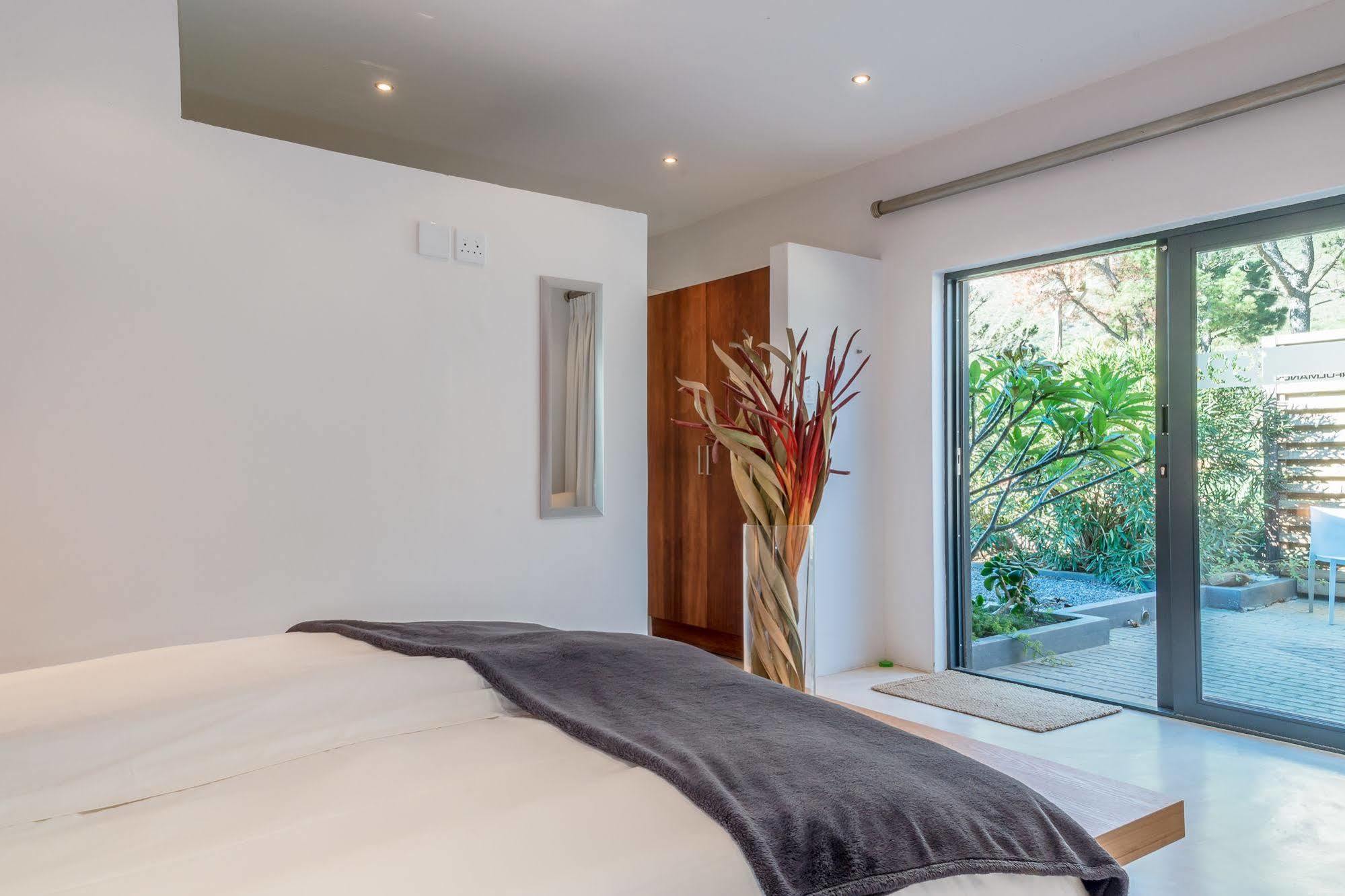 קייפטאון Colourful Manor Guesthouse מראה חיצוני תמונה